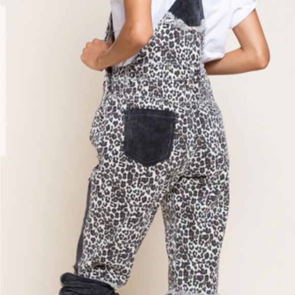 Pol zebra 🦓 overalls - Picture 3 of 5